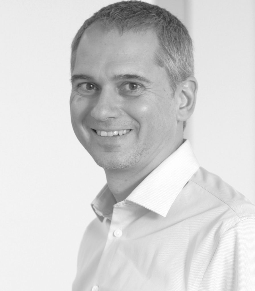 Robert Bauer, asoluto